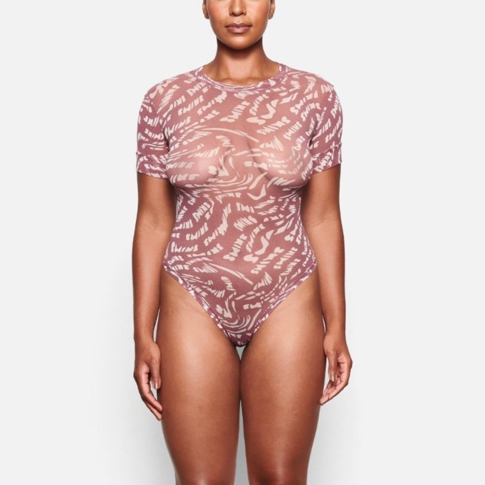 (A55) SKIMS Raspberry Swirl Mesh T-shirt Thong Bodysuit, XS, NWT